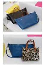หมดค่ะ กระเป๋าแฟชั่นเกาหลีAxixi   รุ่น 10024 สี sappine blue เก๋มาก มีกระเป๋าลายเสือมาในชุดด้วย