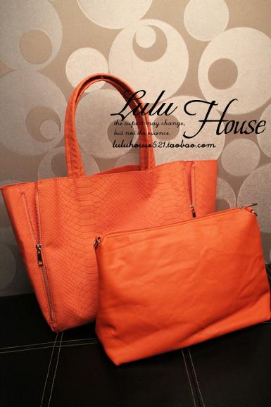 Pre-orderกระเป๋าสะพาย Luluhouse รุ่น LL85zippi ดีไซน์เก๋มาก ซื้อ 1 ใบได้ 2 ใบ