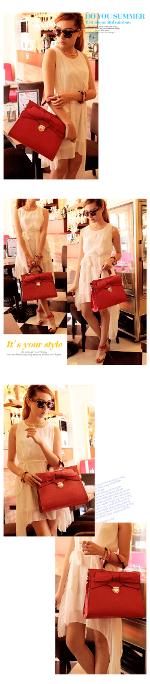 สีนี้หมดค่ะ กระเป๋าสะพาย Axixi แบรนด์ดัง  รุ่น T025 รุ่นนี้น่ารัก สดใส สีแดง สะพาย คล้องแขวน และถือ