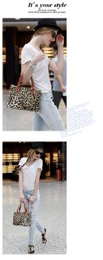 หมดค่ะ กระเป๋าแฟชั่นเกาหลีAxixi   รุ่น 10024 สี sappine blue เก๋มาก มีกระเป๋าลายเสือมาในชุดด้วย