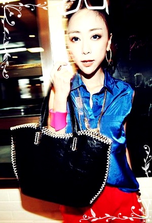 กระเป๋าแฟชั่นเกาหลี แบรนด์ดัง Maomao รุ่น 09-022 รุ่นนี้สวยมาก สีดำ สามารถสะพาย คล้องแขวน และถือ