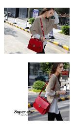 พร้อมส่ง กระเป๋าAxixi รุ่น10091 ของแท้100% รุ่นนี้ทรงสวยมากค่ะ งานเนี๊ยบดี ฝากระกระเป๋ามีตัวล็อกดูดี